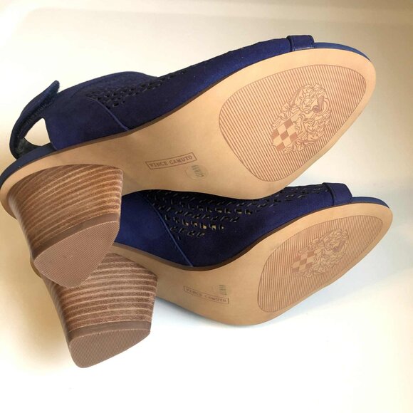 NWT VINCE CAMUTO Dastana Nubuck Booties Block Heel Peep Toe Moody Blue 6.5 - Picture 7 of 10